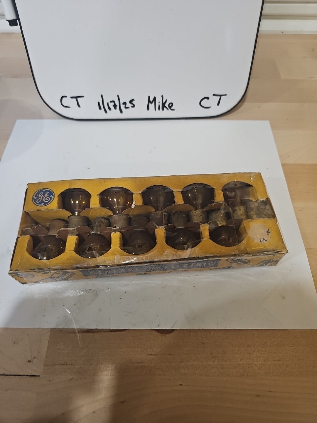 1 BOX OF 10 New GE Automotive 12 Volt 1.8/.51A Lamps Amber 1034NA - Image 3