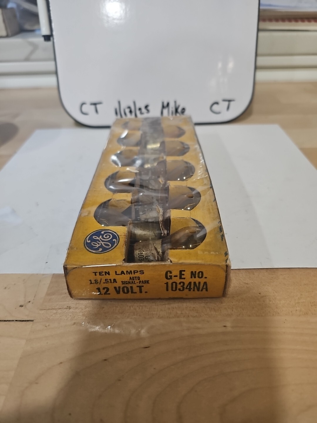 1 BOX OF 10 New GE Automotive 12 Volt 1.8/.51A Lamps Amber 1034NA