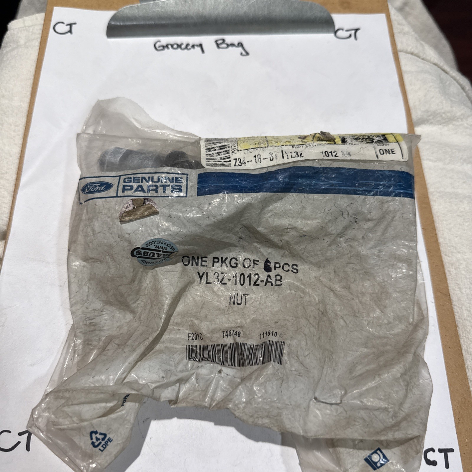 (1) New Genuine Ford Wheel Nut (2000-2002) OE YL3Z-1012-AB Sold Individually