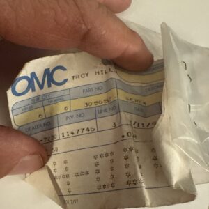 (1) Y27 Johnson Evinrude OMC 305652 Screw OEM New Sold Individually