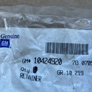 10424920 Genuine GM OEM Windshield Sunshade Visor Retainer NOS