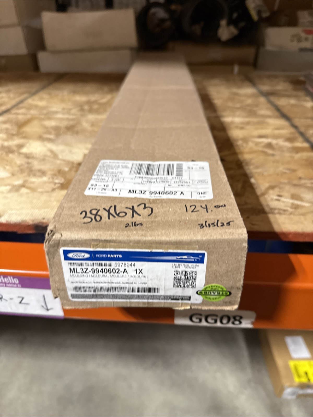 21 thru 25 F-150 OEM Genuine Ford Tailgate Flex Step Top Center Molding Cap Trim