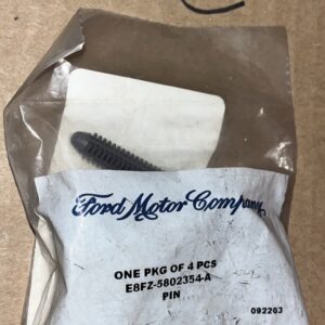 4 PCS Nylon FORD E8FZ5802354A Trim & Garnish Retainer Vans 1992 25.4x44.5mm