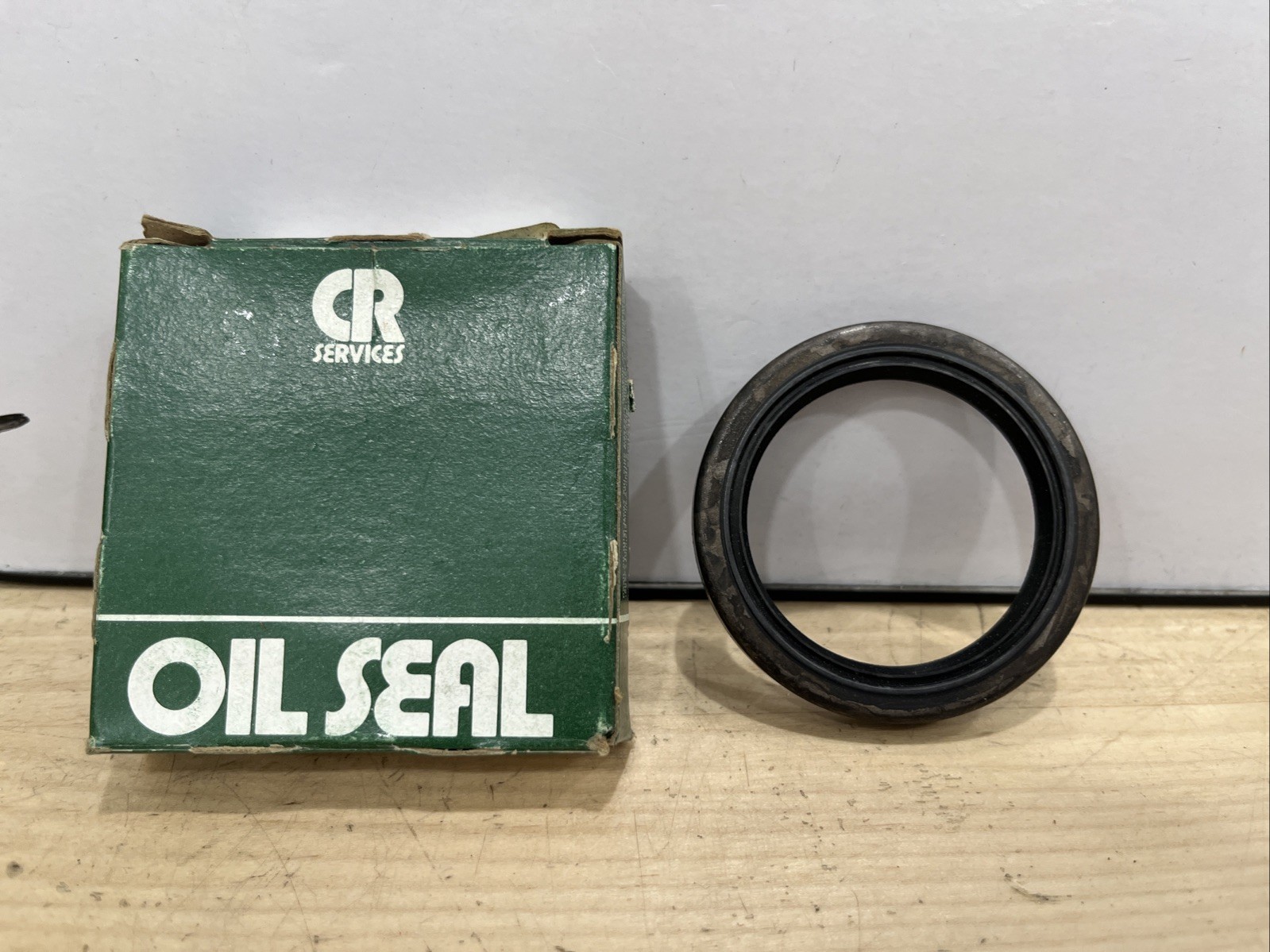 550237 CR Services Oil Seal - Image 3