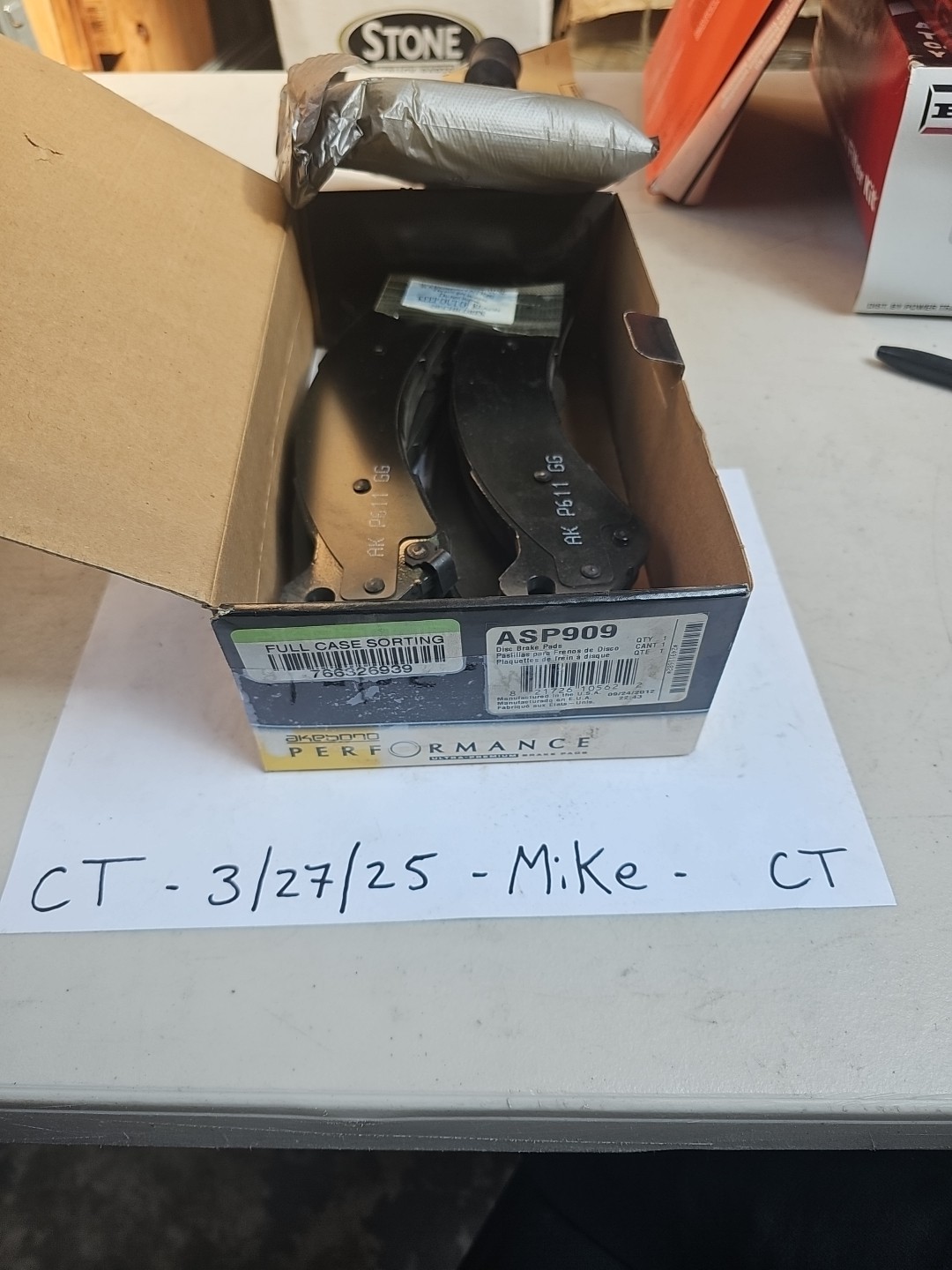 Akebono Asp909 Disc Brake Pad Set For Select 01-10 Chevrolet Gmc Models