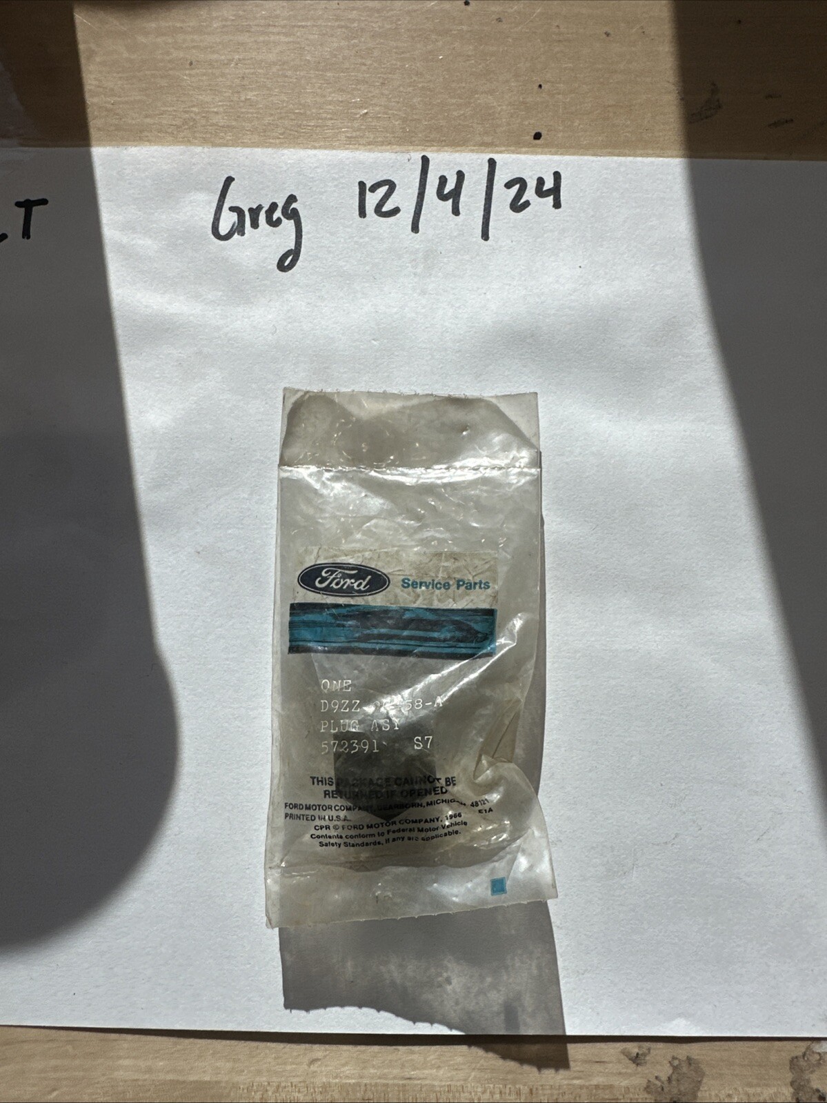 #B) Ford Genuine OEM Plug D9ZZ-9G458-A