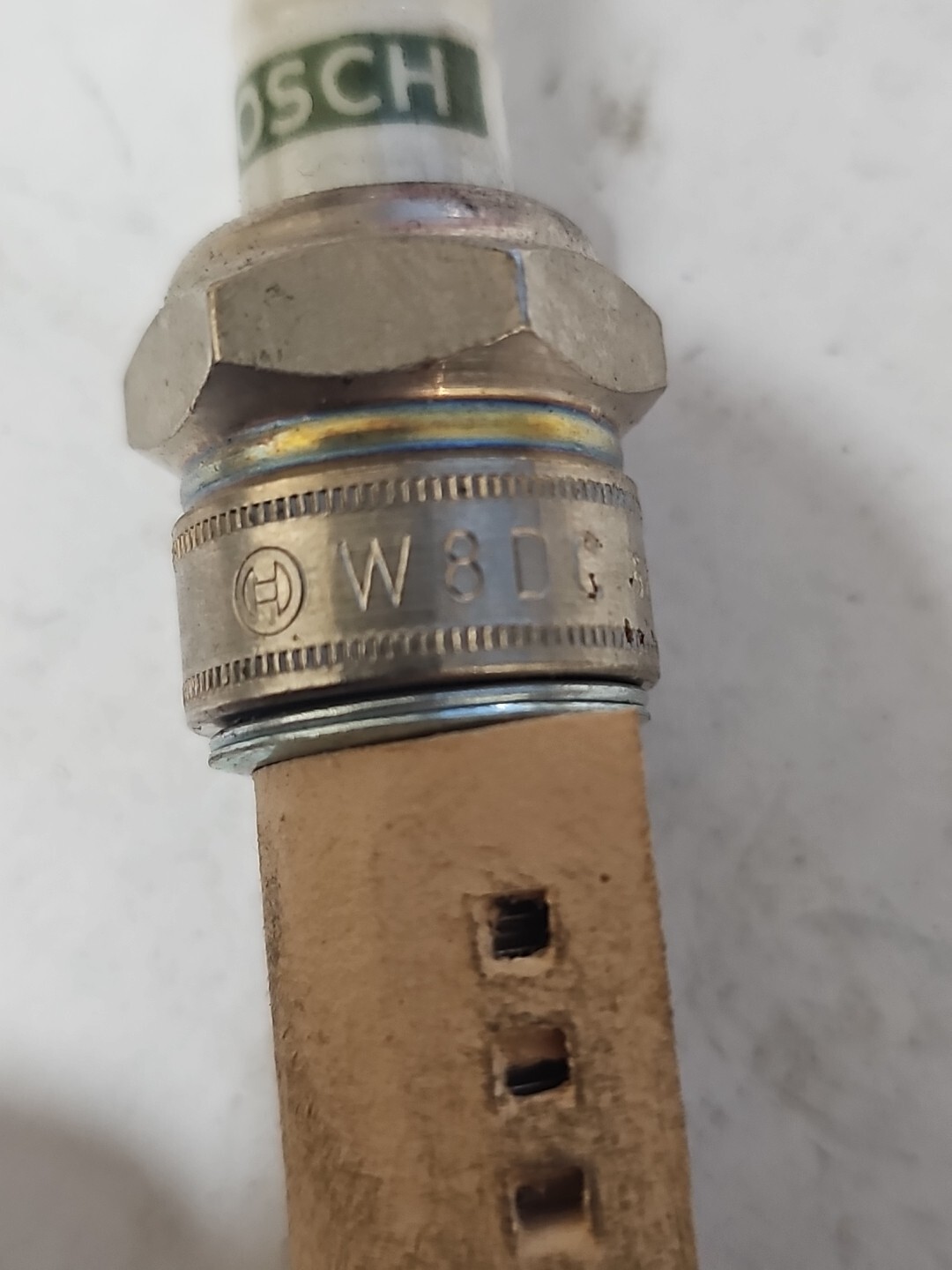 BOSCH Spark Plug Super W8DC Package of 1 - Image 4