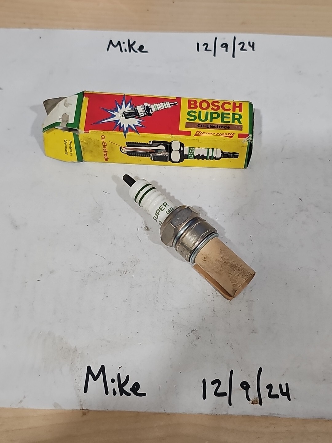 BOSCH Spark Plug Super W8DC Package of 1 - Image 5