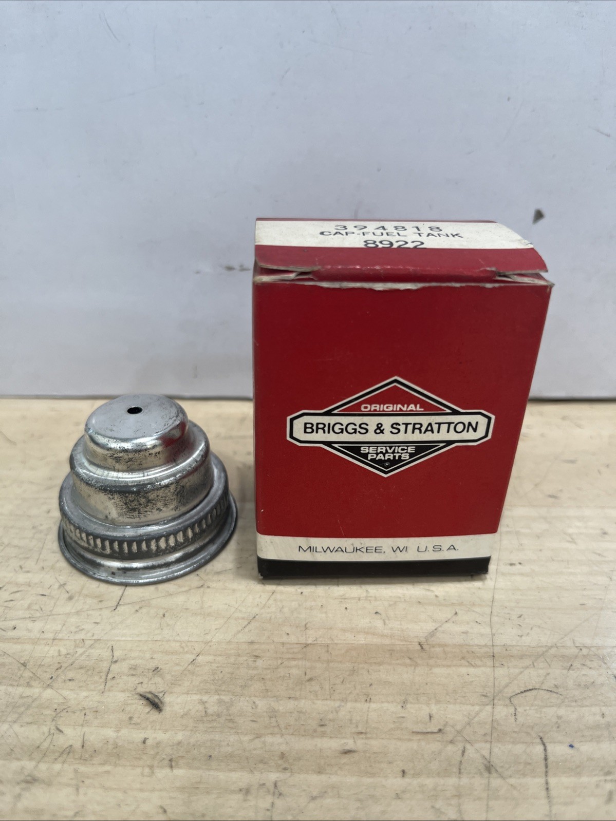 Briggs & Stratton 394818 Fuel Tank Cap - Image 3