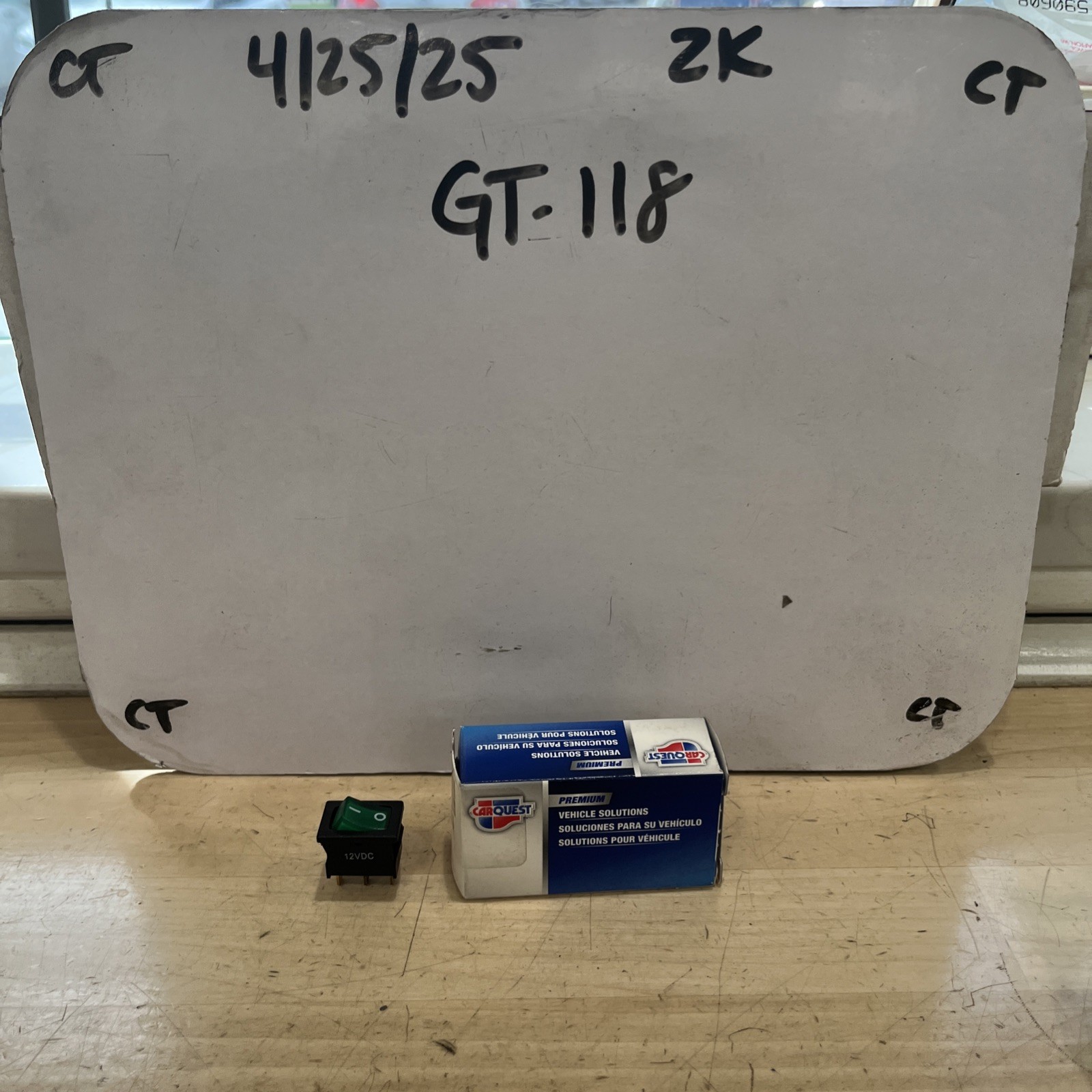 Carquest URA1038 Rocker Switch