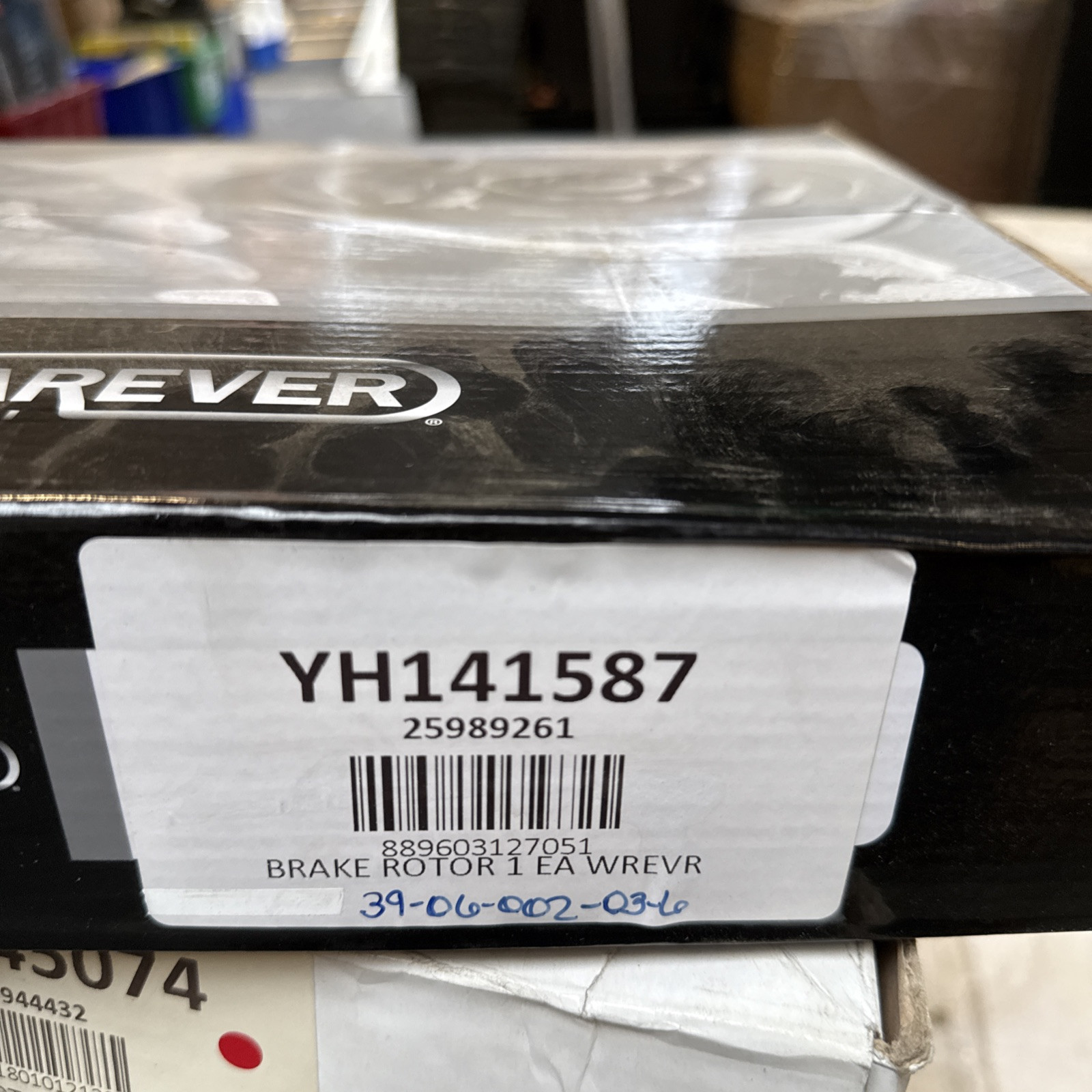 Carquest Wearever Premium Brake Rotor Fit 1990-98 Saab 9000 Part Number YH141587