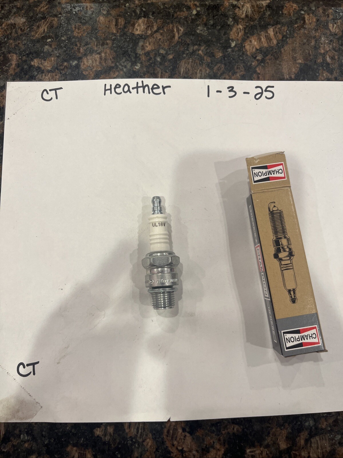 Champion Copper Plus Small Engine 824 Spark Plug UL18V