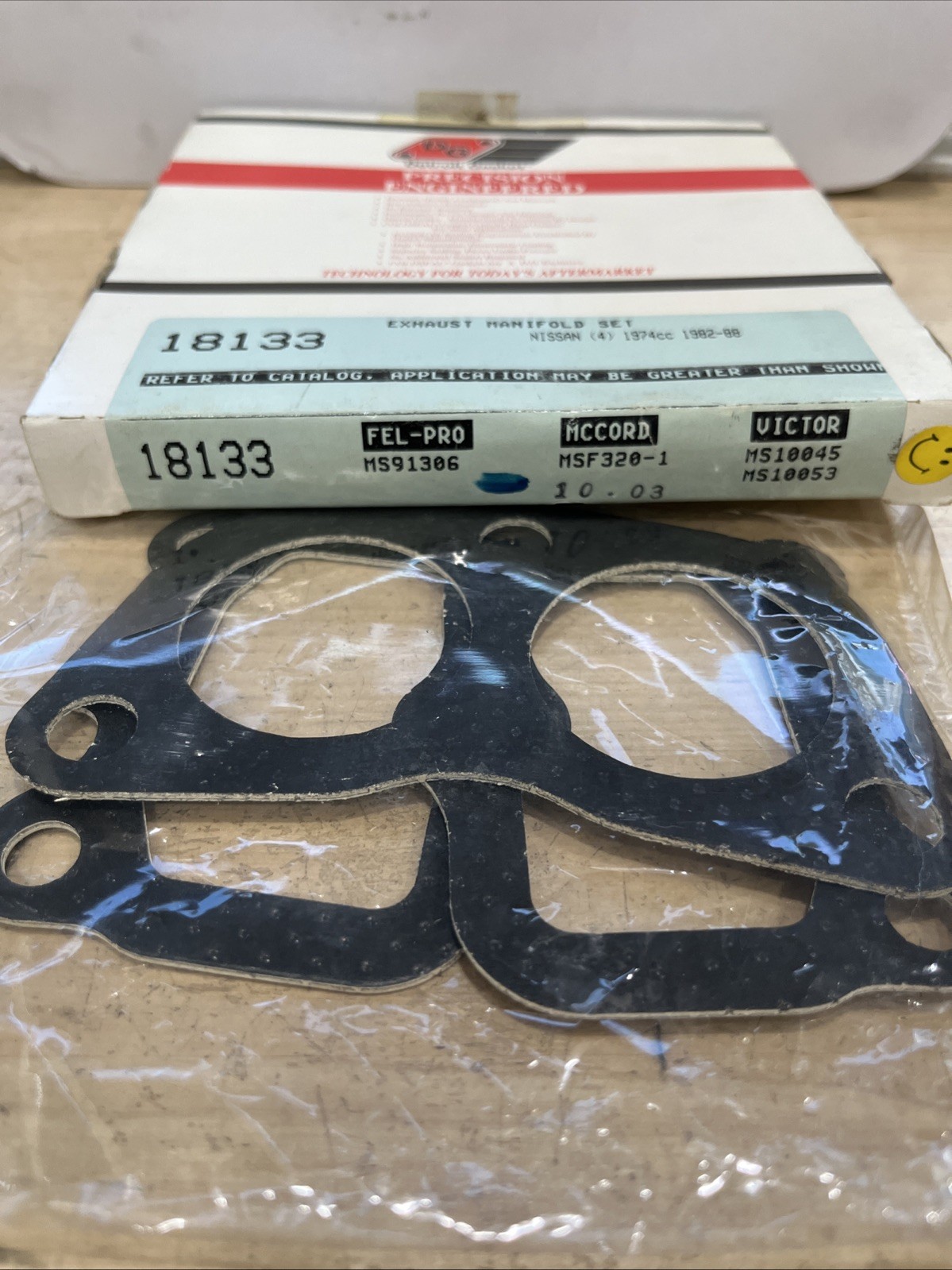 Detroit Gasket 18133 Exhaust Manifold Set (Fel-Pro MS 91306) - Image 4