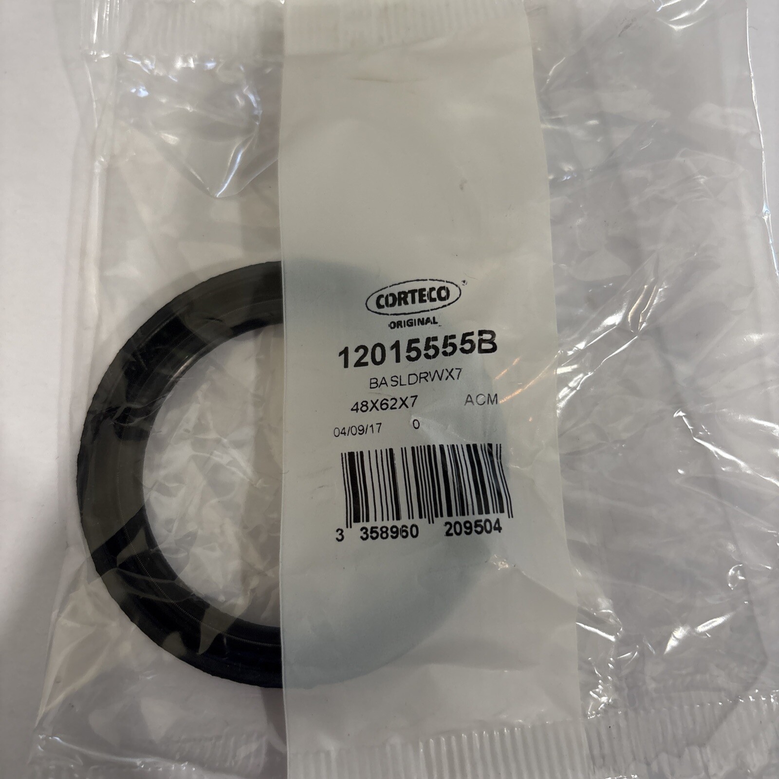 Differential Output Shaft Seal CORTECO 12015555B - Image 3