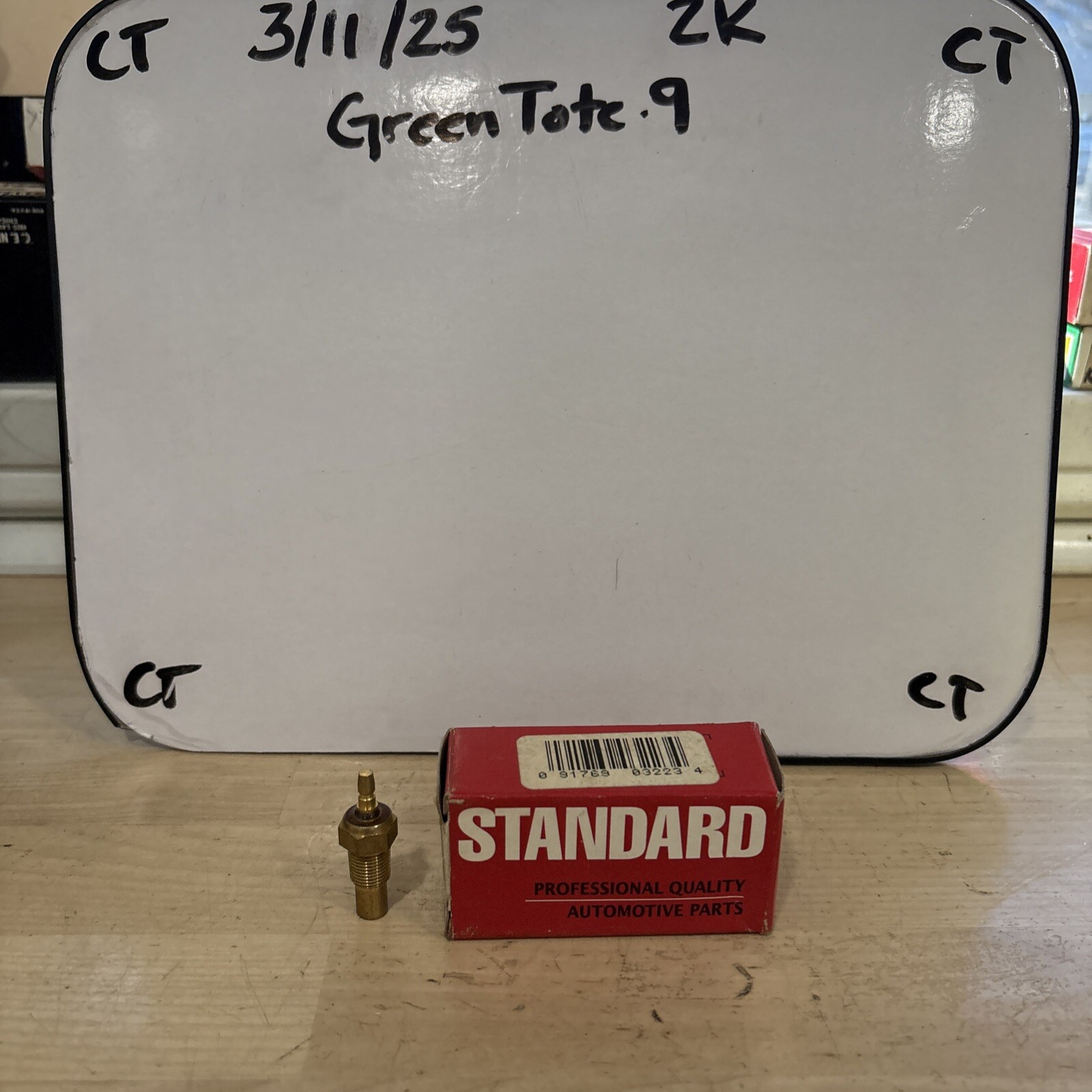 Engine Coolant Temperature Sender Standard 38-5017 / TS-86