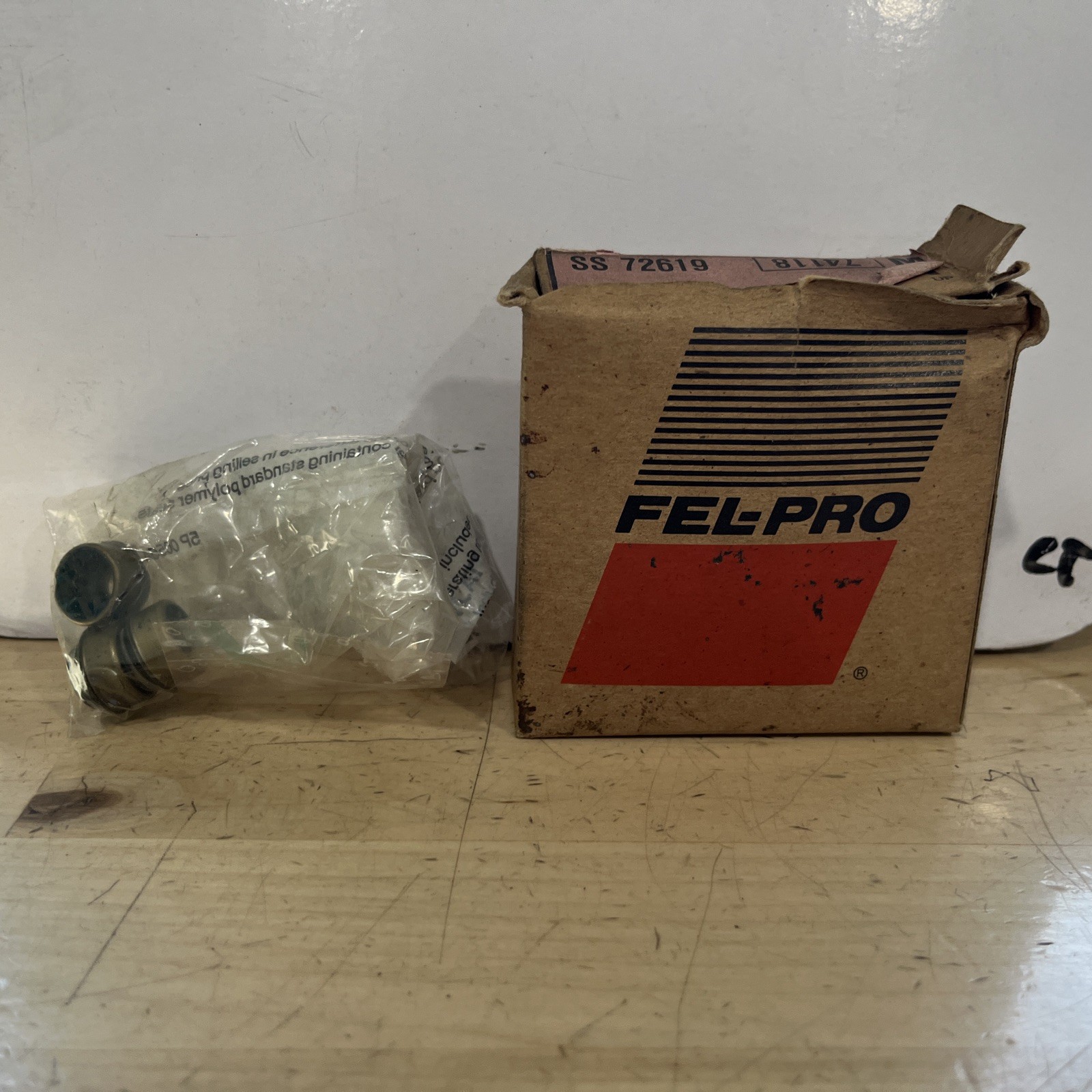 Engine Valve Stem Oil Seal Set-Seal Set Fel-Pro SS 72619 (3) - Image 3