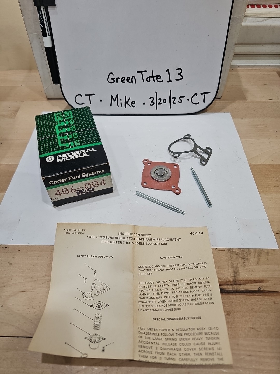 Fuel Injection Pressure Regulator Federal Mogul / Standard PR151