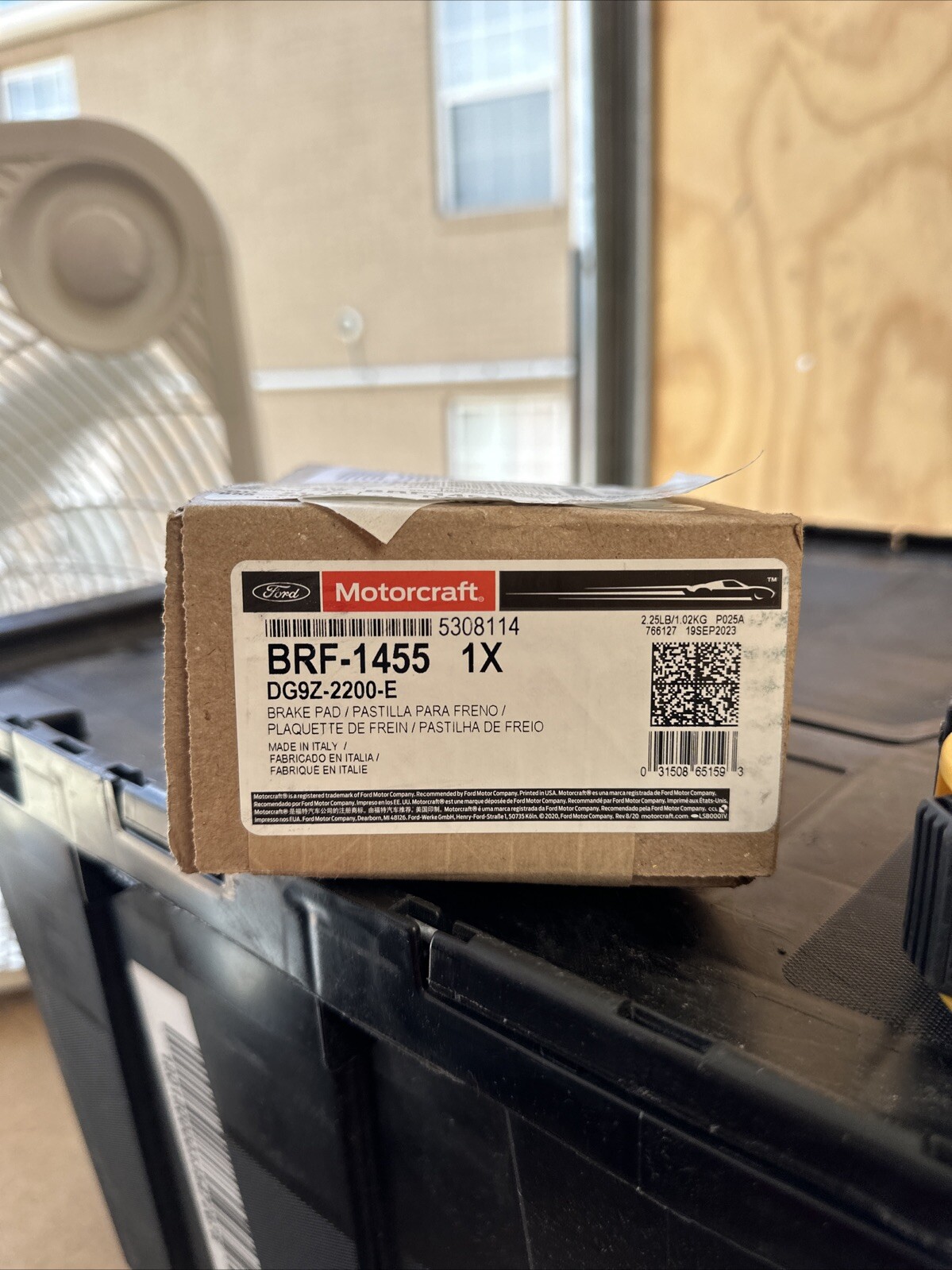 Genuine Ford Brake Pads Rear DG9Z-2200-E