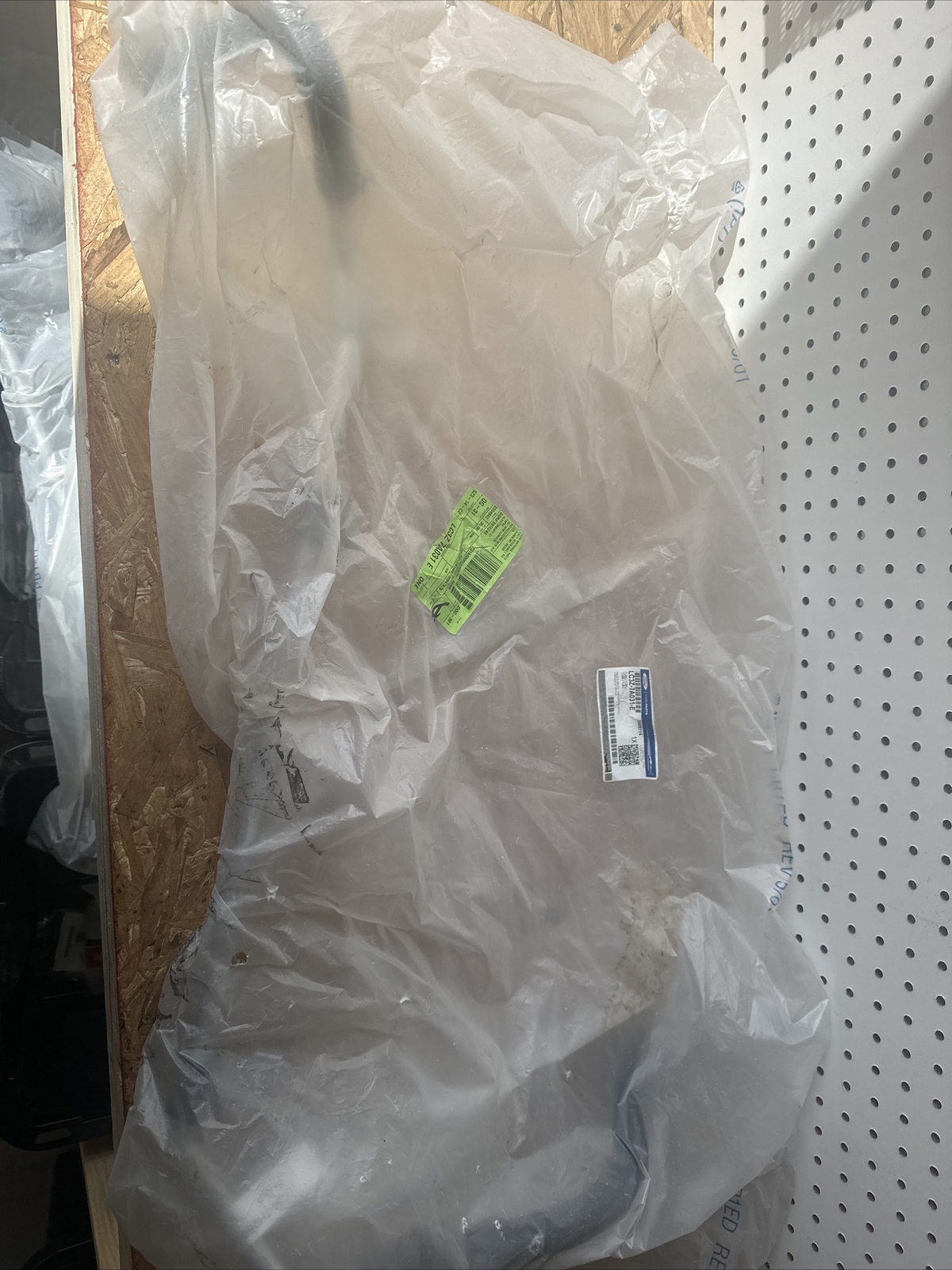 Genuine Ford Cooler Pipe LC3Z-7A031-E - Image 3