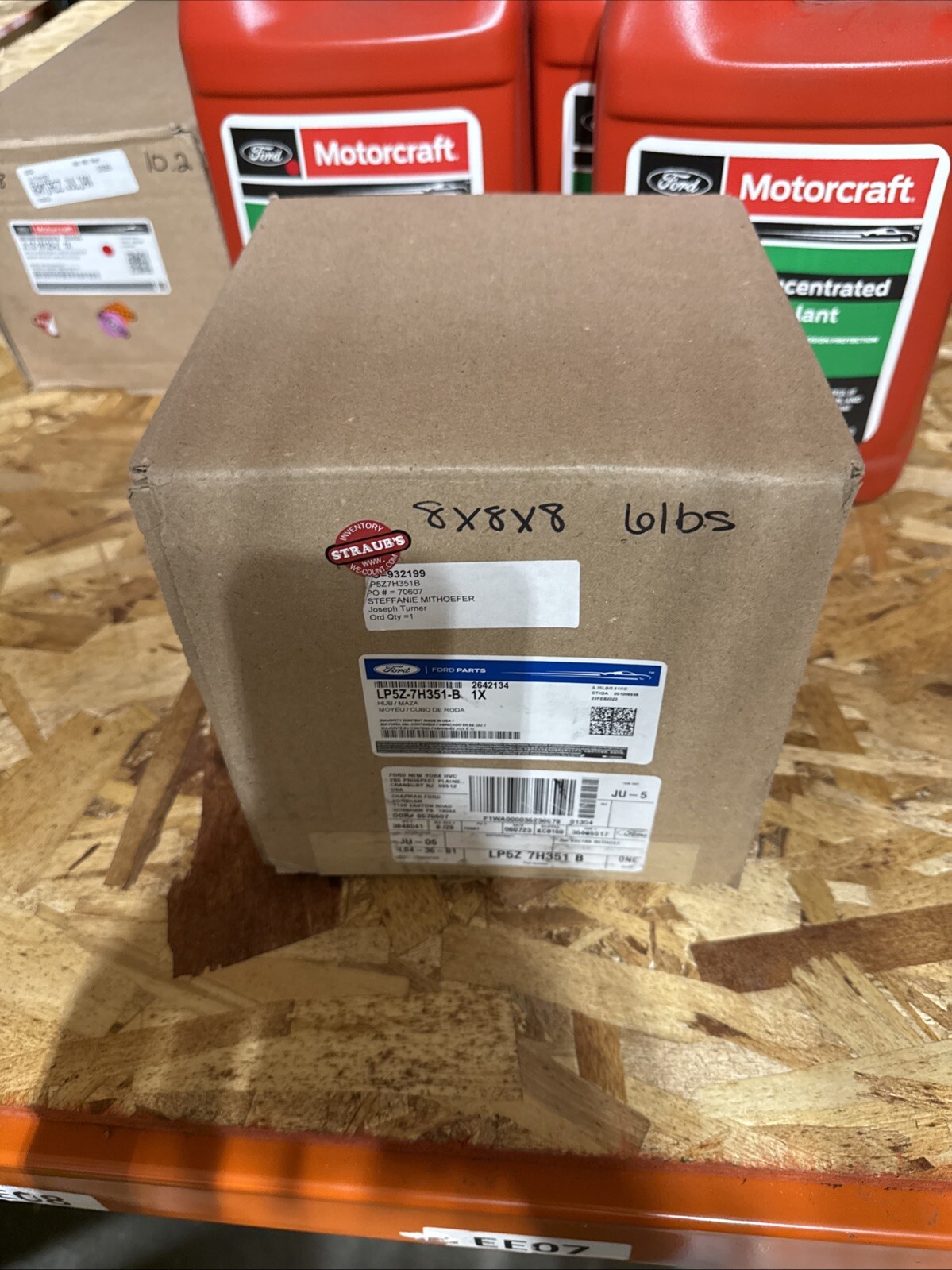 Genuine Ford Hub Assembly LP5Z-7H351-B - Image 3