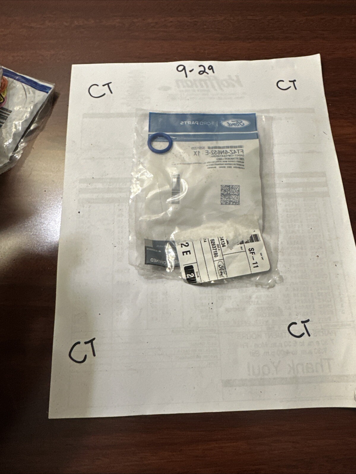 Genuine Ford Oil Outlet Tube Gasket FT4Z6N652E - Image 3