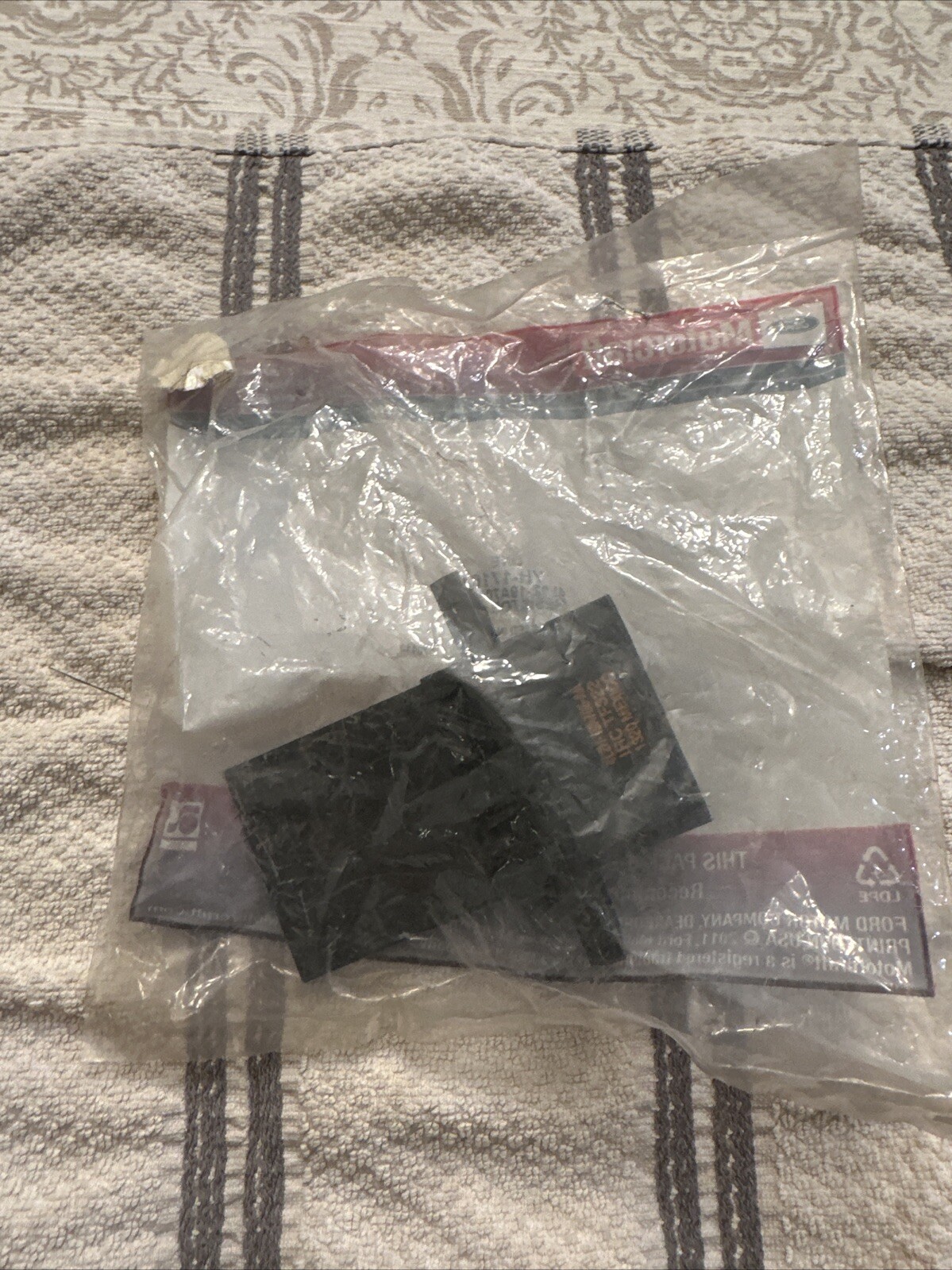 Genuine Ford Resistor 4L2Z-19A706-AA - Image 3