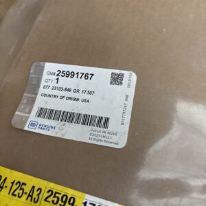 Genuine GM OEM 25991767 Molding Assembly Front Side Door NOS