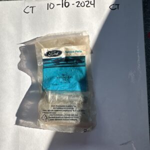 Genuine Oem Ford NOS W703102-s301 Stud Bolt