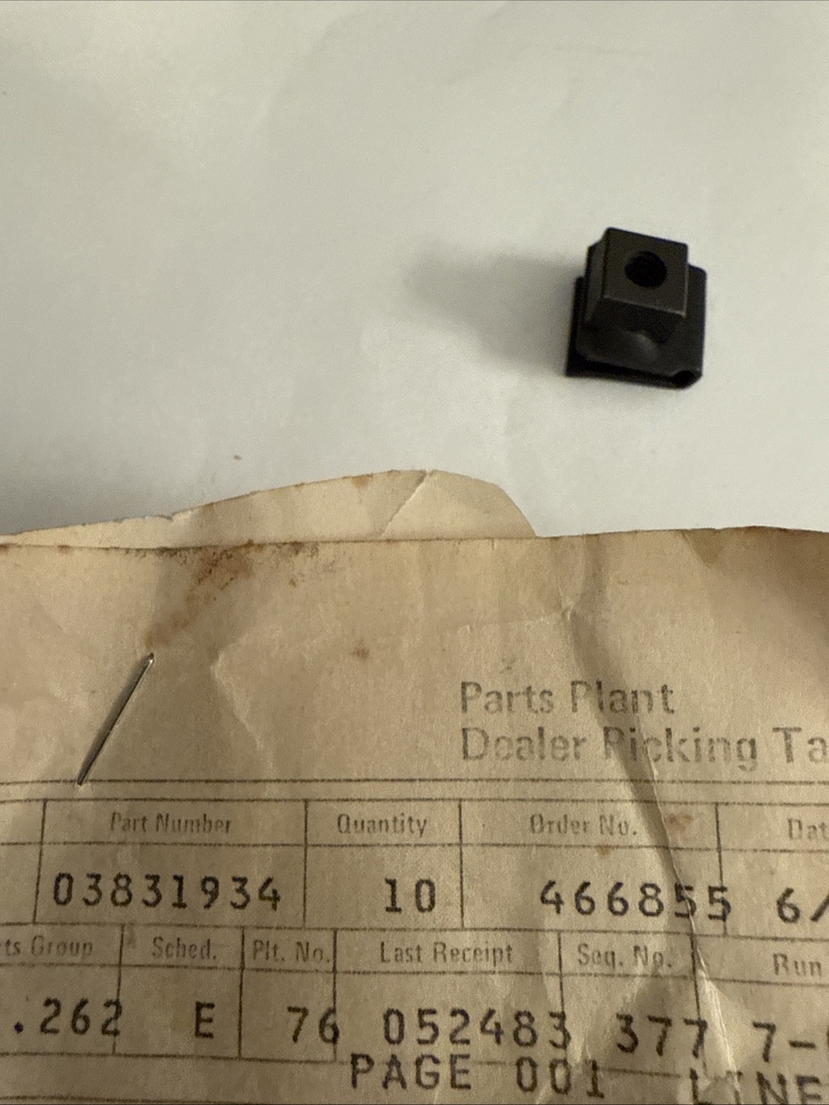 Gm NOS 1966-1967 Corvette Grille U-Nut 3831934 OEM - Image 3