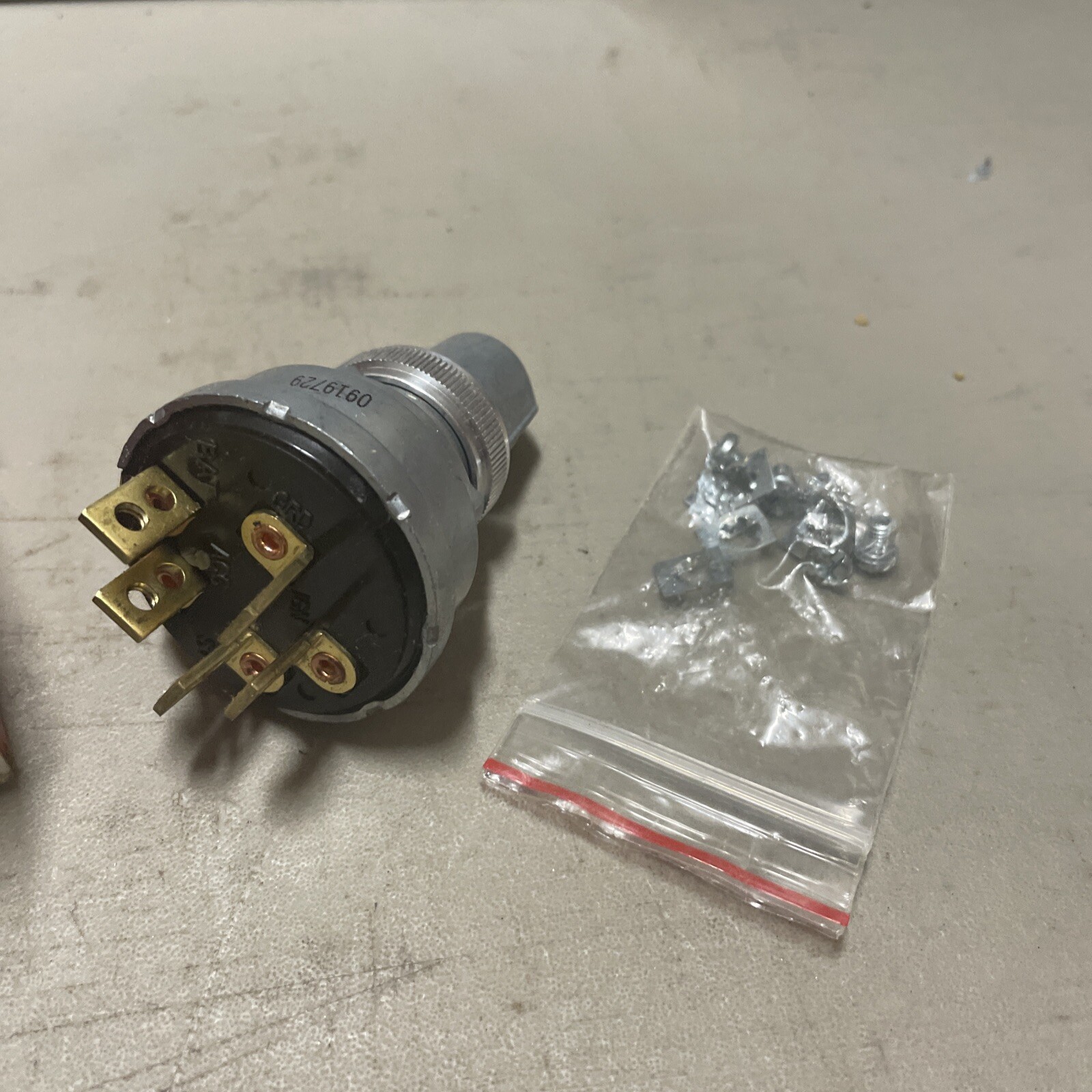 Ignition Switch Standard Motor Products US220 - Image 3