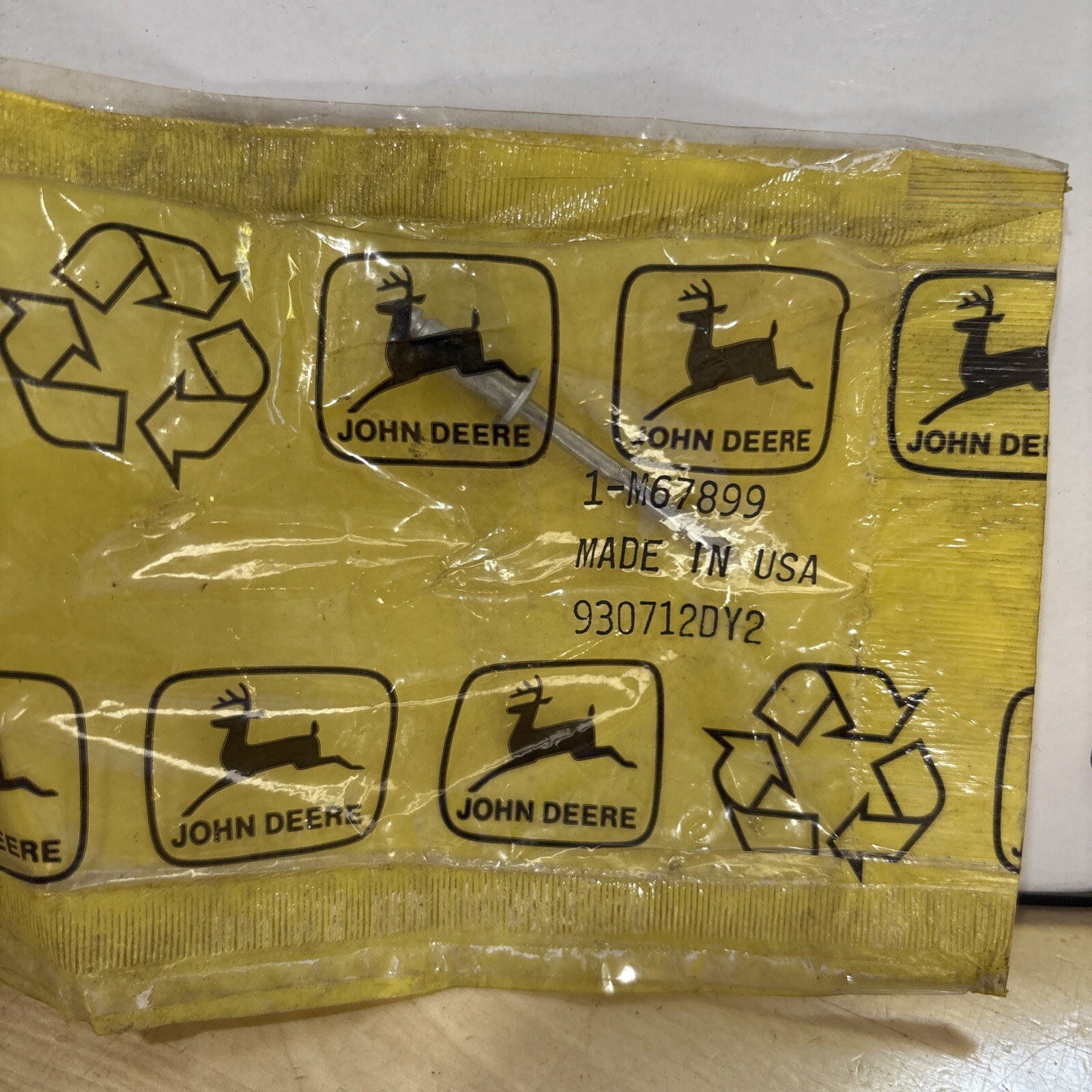 John Deere M67899 Aluminum Dome Head Blind Rivet Single - Image 3