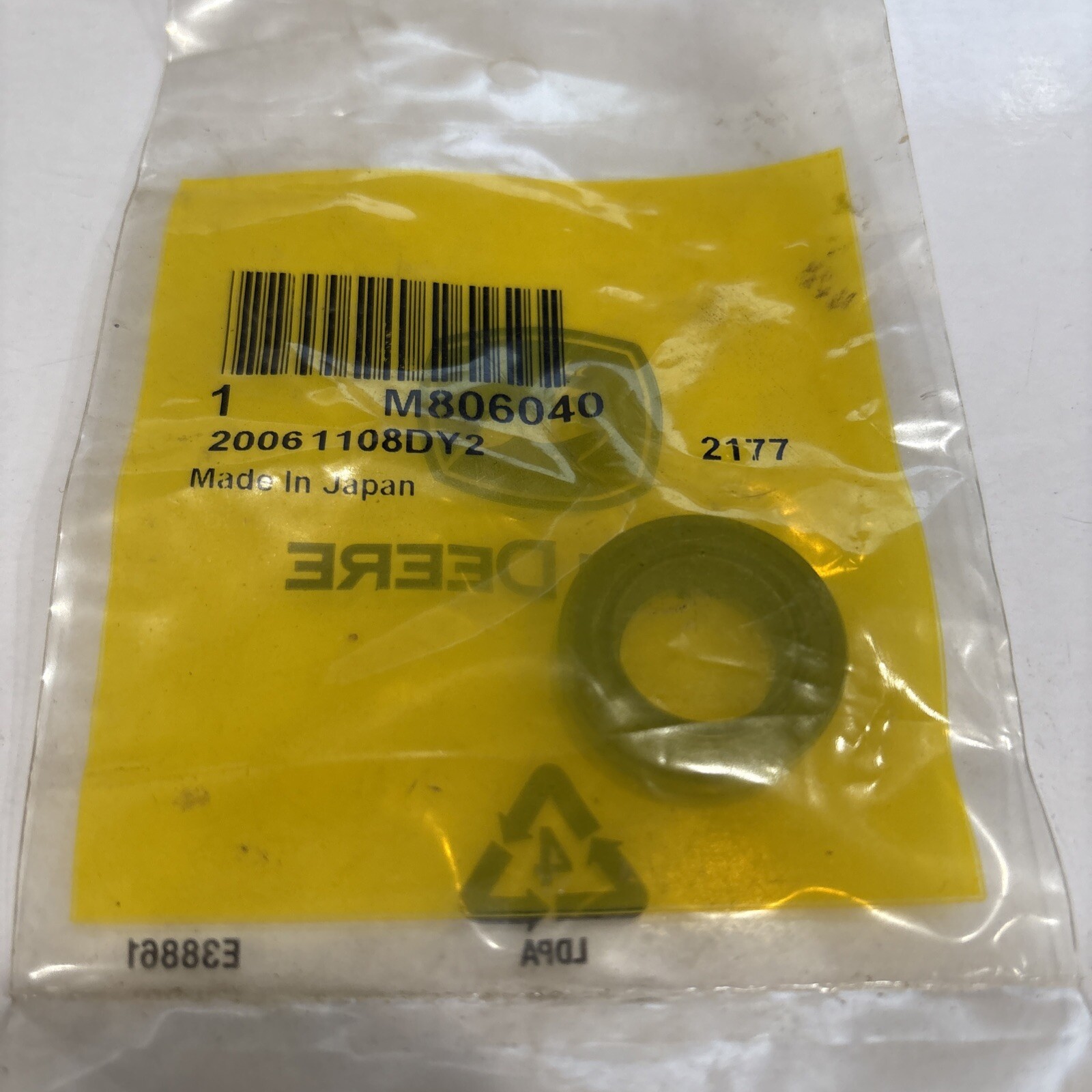 John Deere Original Equipment Seal - M806040 - Image 3
