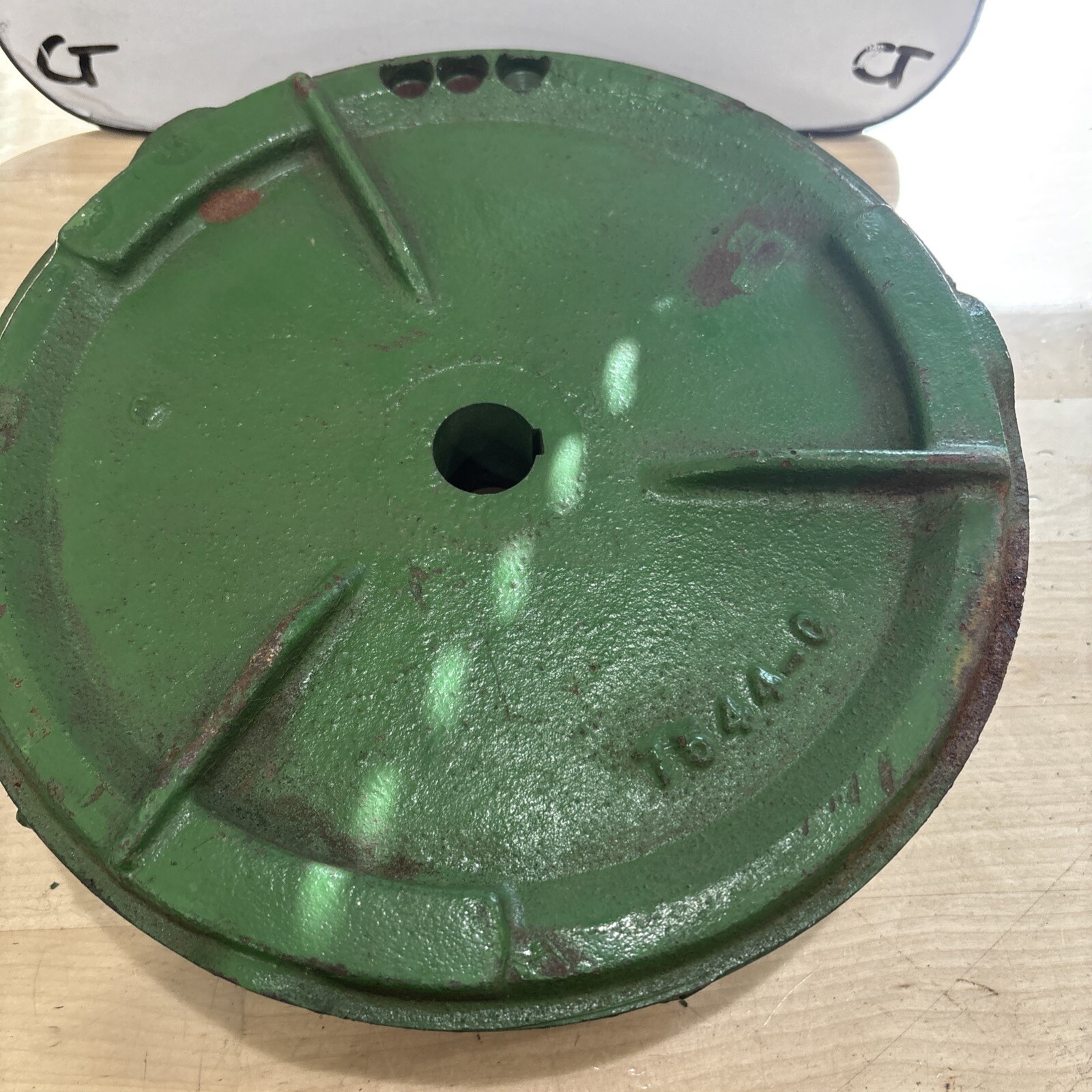 John Deere Vintage Chaffe Spreader Attachment JI6422C - Image 3