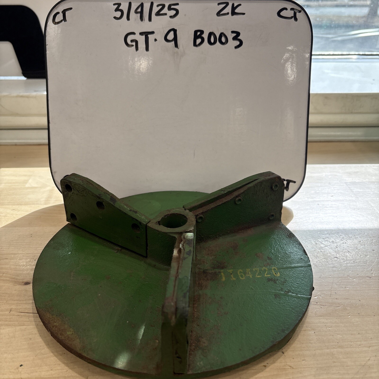 John Deere Vintage Chaffe Spreader Attachment JI6422C - Image 4