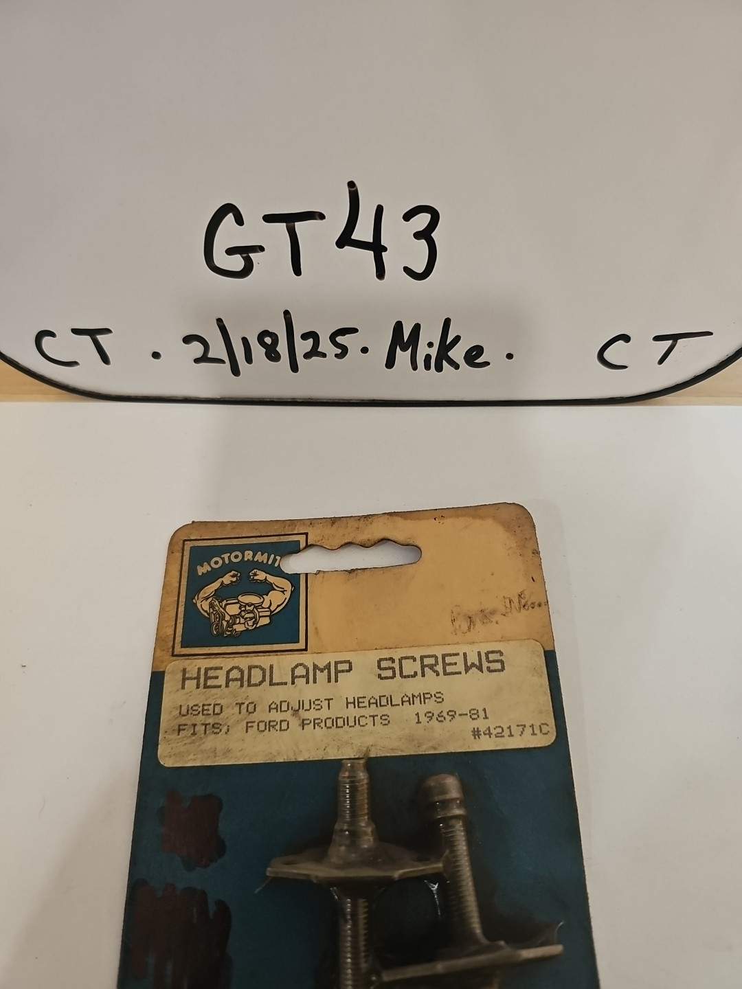 Motormite 42171 Headlight Adjusting Screws 1 Pkg / 2 Screws Ford Lincoln Mercury - Image 3