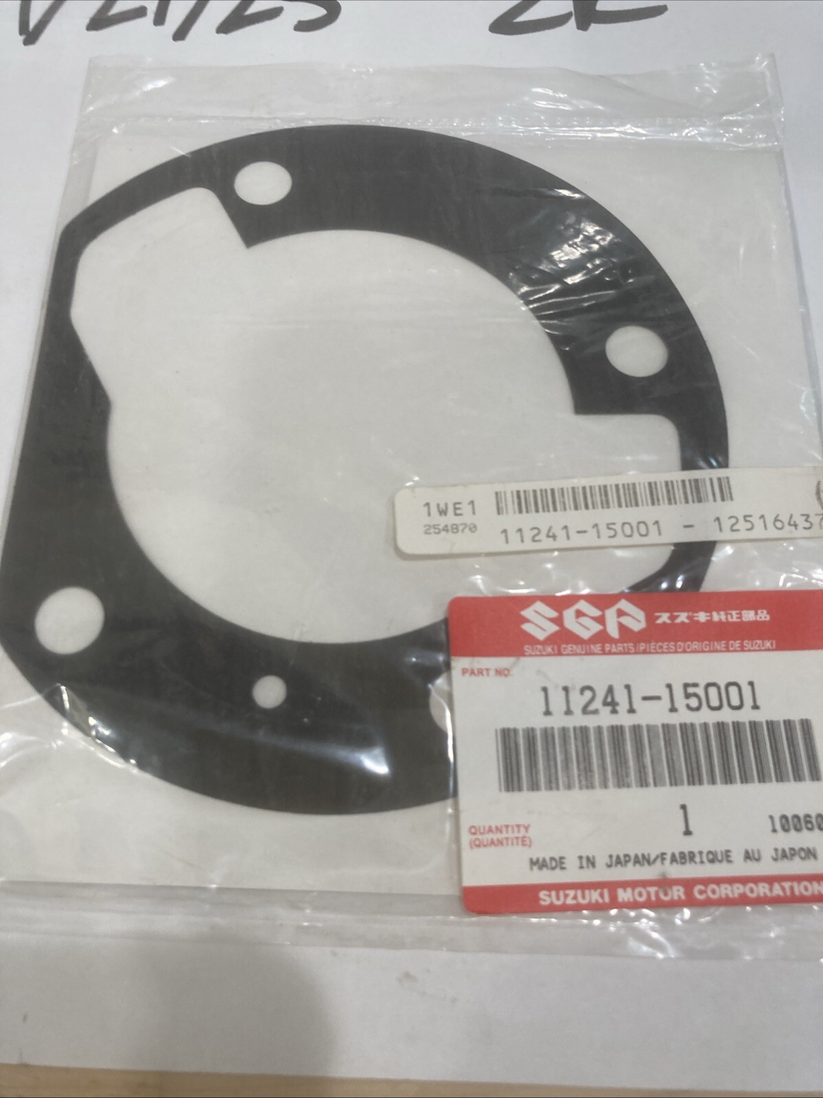 NEW GENUINE SUZUKI 11241-15001 GASKET, CYLINDER T500 1968-1977 - Image 3