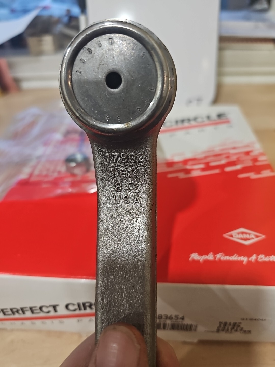 NEW In Box Perfect Circle 2683654 Steering Idler Arm (K6187, 18799, FA1013) - Image 3