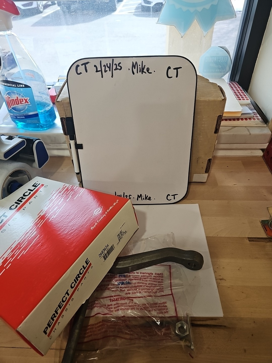 NEW In Box Perfect Circle 2683654 Steering Idler Arm (K6187, 18799, FA1013) - Image 4