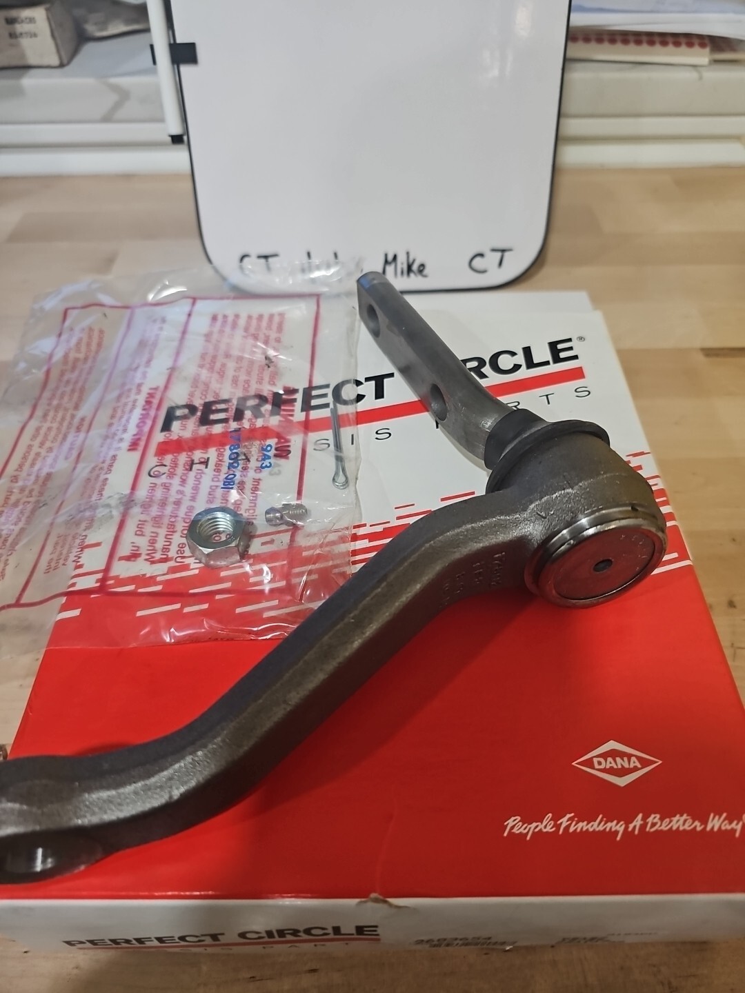 NEW In Box Perfect Circle 2683654 Steering Idler Arm (K6187, 18799, FA1013)