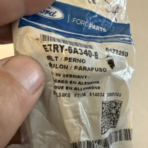 NEW OEM Ford 2005-2007 Mustang Engine Crankshaft Pulley Bolt E7RY-6A340-B