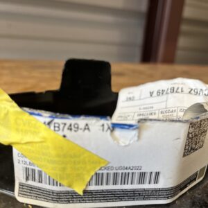 NEW OEM Ford Front Bumper Mounting Bracket Right CV6Z-17B749-A Focus C-Max 12-18