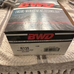 NIB  R-135 6 Volt Voltage Regulator BWD