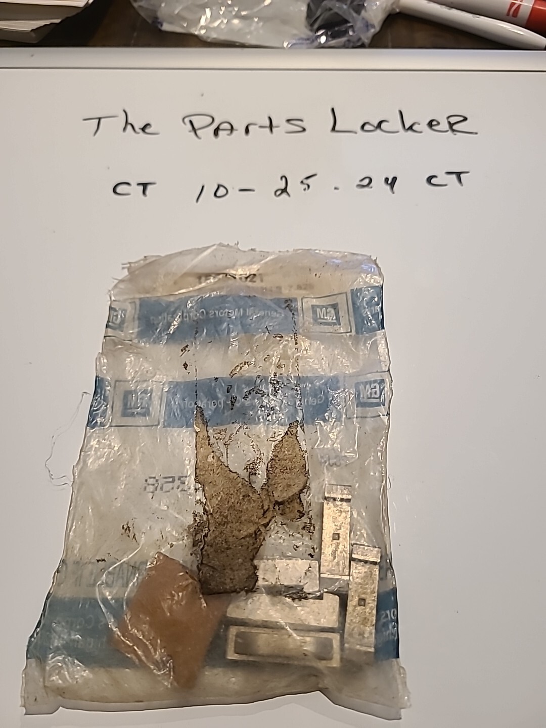 NOS 1968-84 Chevy/GMC Truck transmission synchro hub keys (5) GM #: 3866358 - Image 3