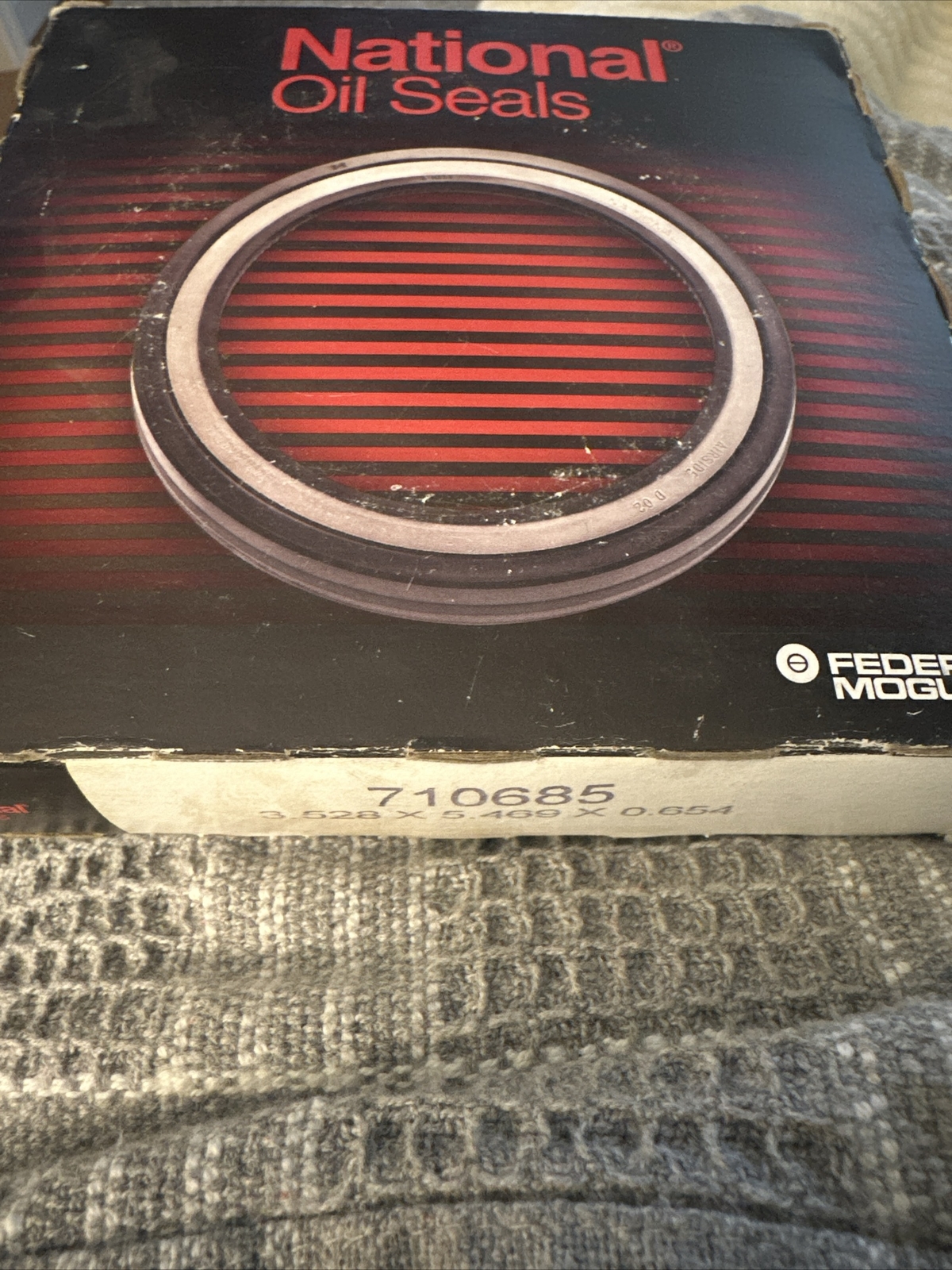 National Drive Axle Shaft Seal for Ford 710685