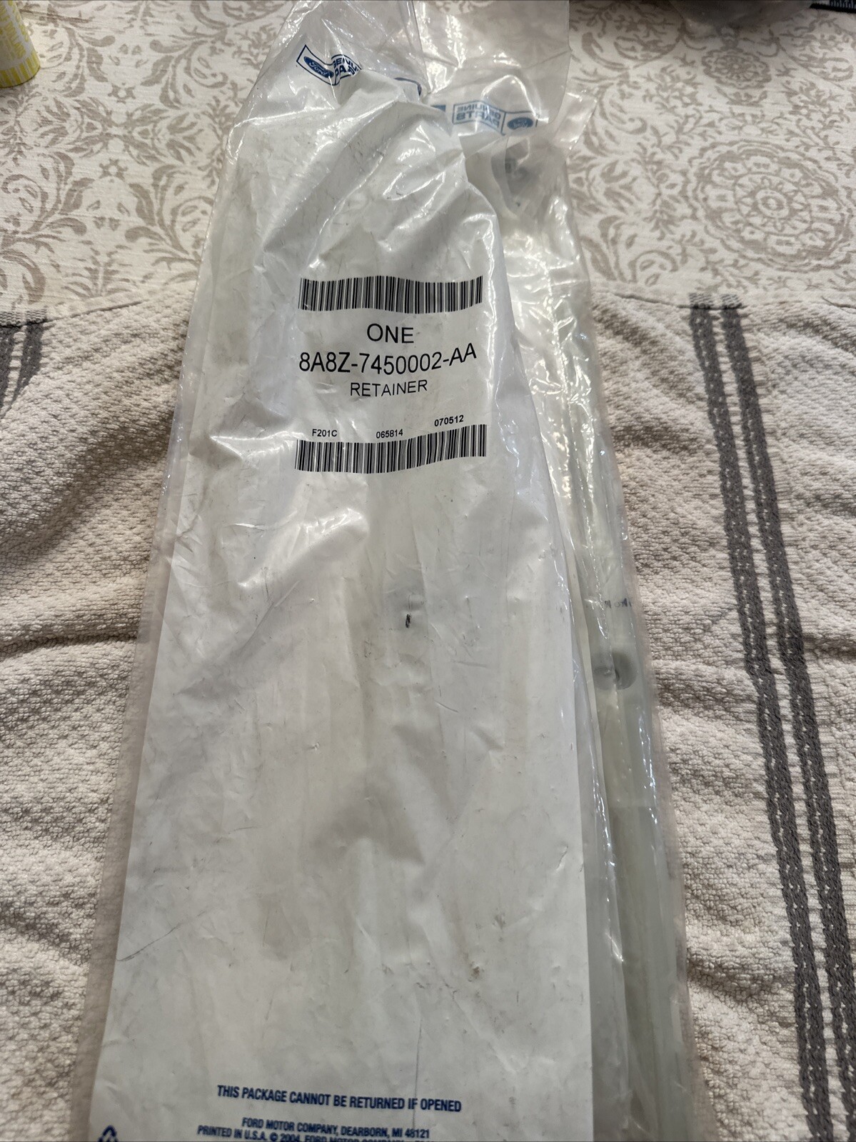 New OEM Ford 8A8Z-7450002-AA, 5153132 Roof Drip Rail Trim Retainer Assembly NOS