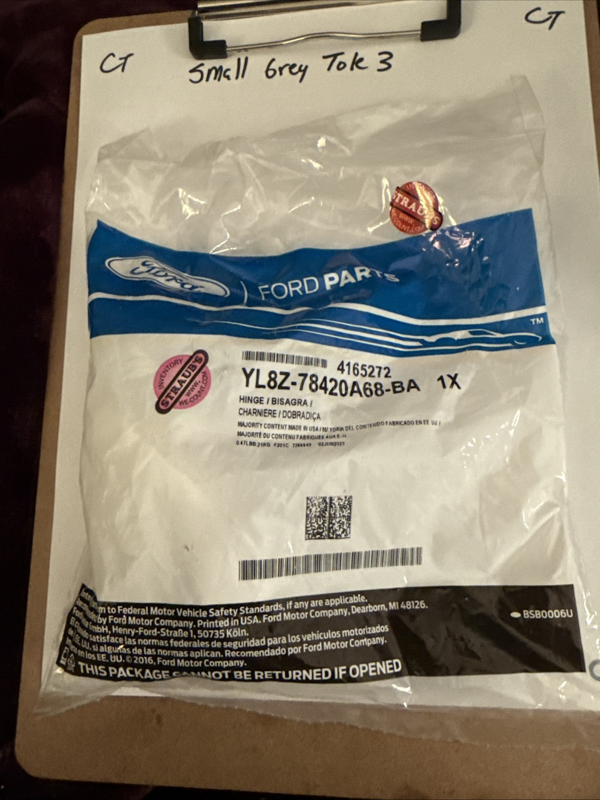 New OEM Genuine Ford Escape 2001-2007 Lift Gate Glass Hinge YL8Z78420A68BA