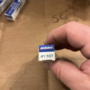 OEM ACDelco Iridium Spark Plug 41-107 Acadia Outlook 07-08 Enclave 2008 NOS
