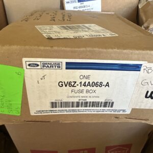 OEM FORD 12-13 Focus 2.0L-L4 Fuse Relay-Junction Block GV6Z-14A068-G DV6Z14A068C