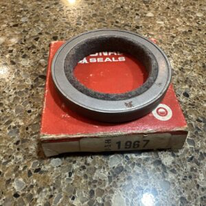 ONE OIL SEAL NATIONAL 1967 293714F