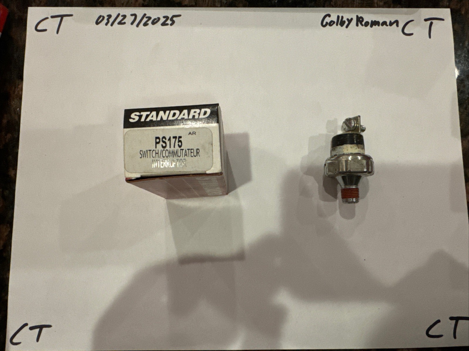 Standard Motor Products PS-175 Engine Oil Pressure Switch